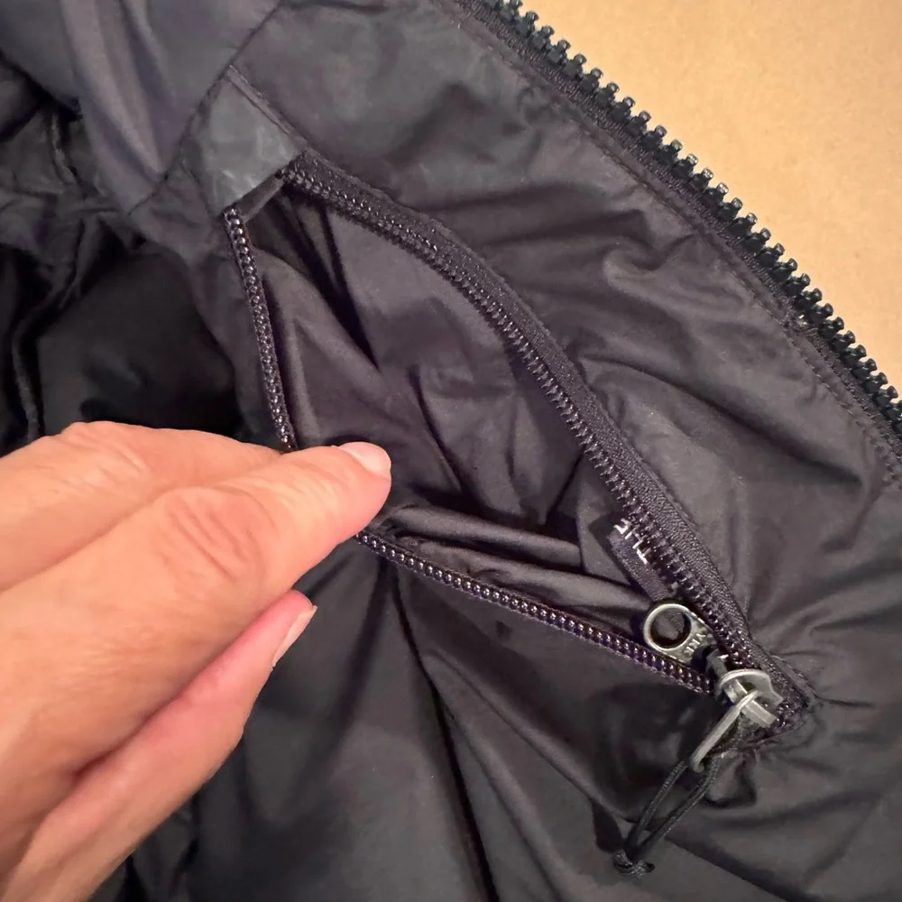 The North Face Women’s 700 Down Filled Puffer Jacket- Size Small - Picture 13 of 15